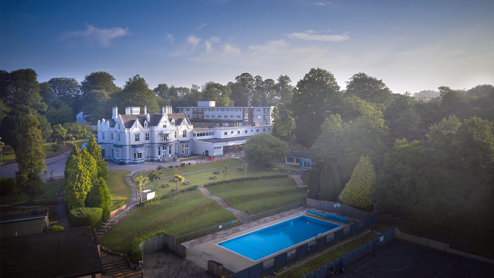 Barton Hall Activity Centre nr Torquay Secondary School Trips